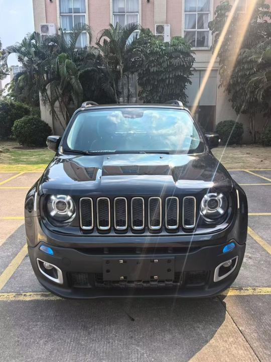 Renegade 2017 180T AT photo 2