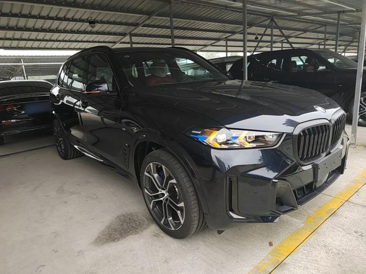 X5 2026 Facelift xDrive 40Li M M Sport Night Package photo 3