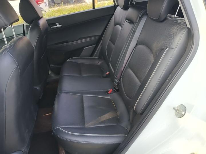 ix25 2015 1.6L AT RWD Smart GLS photo 4