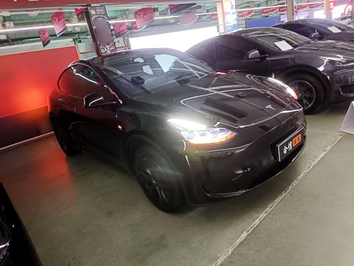 Model Y 2023 RWD photo 3
