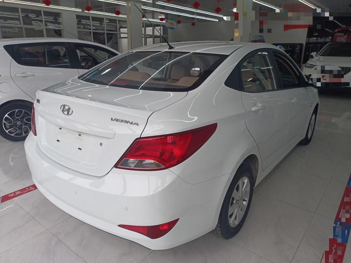 Verna 2014 1.4L MT Smart GLS photo 4