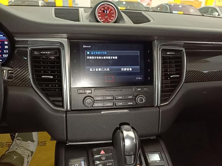 2017 Macan 2.0T photo 7