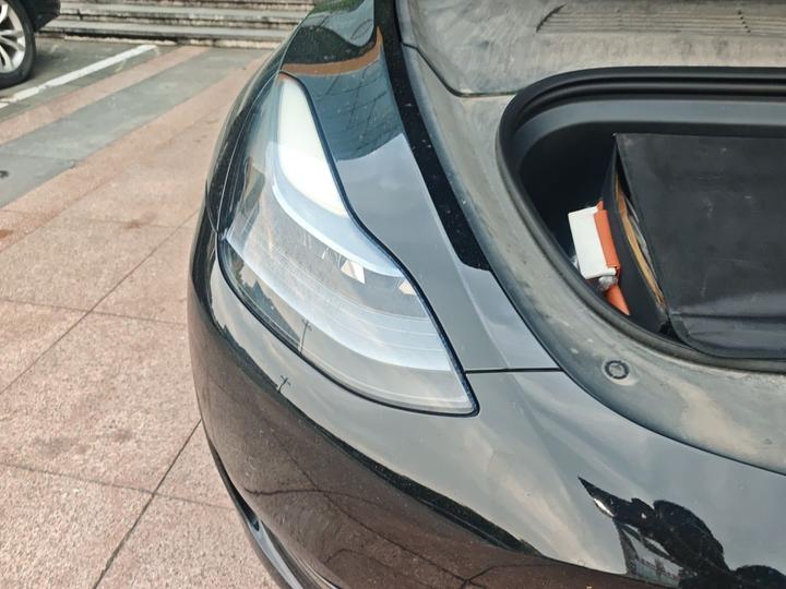 Model Y 2023 RWD photo 7