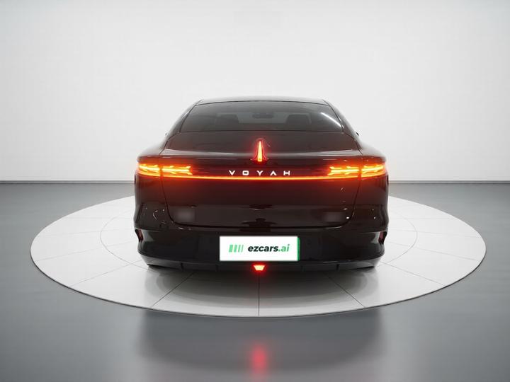 Voyah Passion 2024 PHEV AWD Extended Range Flagship photo 3