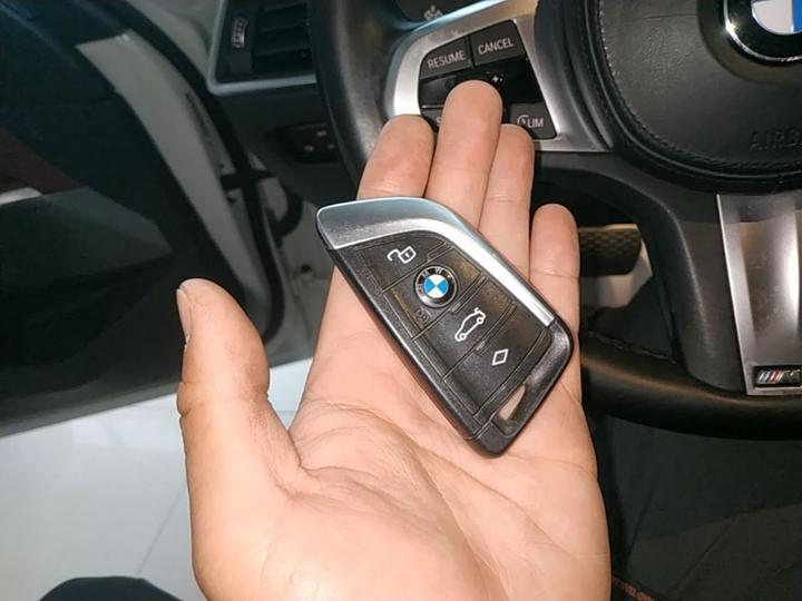 3 Series 2022 320Li M Sport Package photo 8