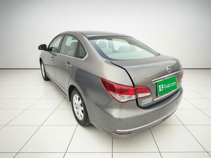 Sylphy 2012 Classic 1.6XE MT Comfort photo 4