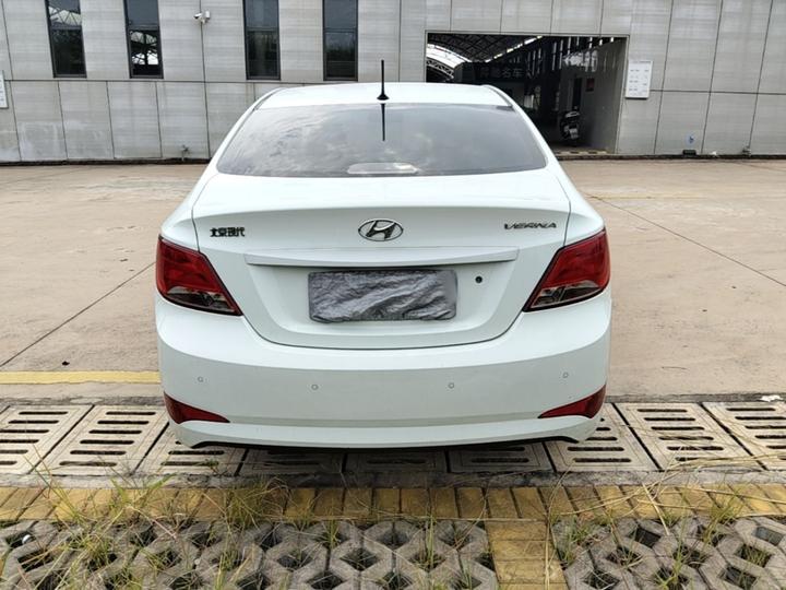 Verna 2014 1.4L AT Smart GLS photo 3