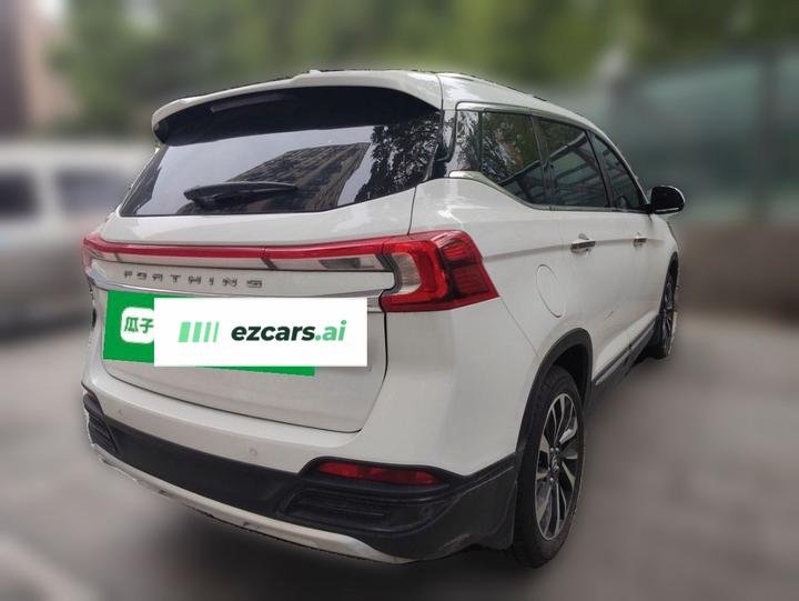 Forthing T5 2018 230T CVT Smart photo 4