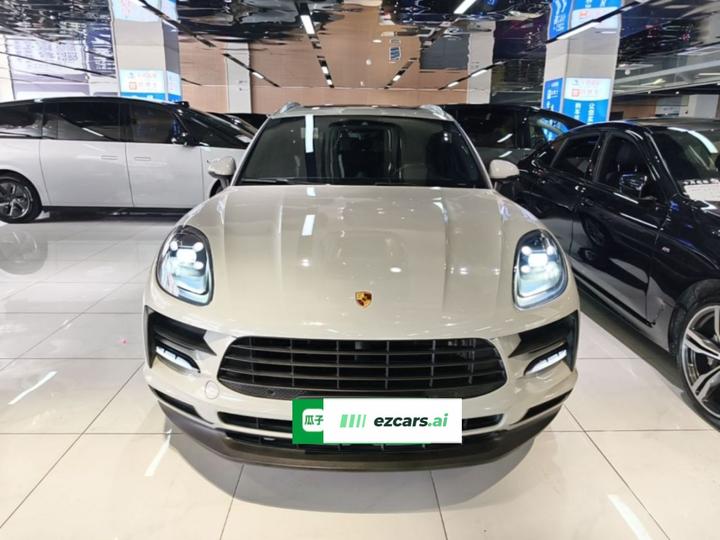 2018 Macan 2.0T photo 2
