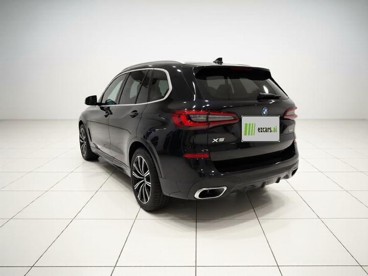 X5 Imported 2021 xDrive30i M Sport Package photo 4