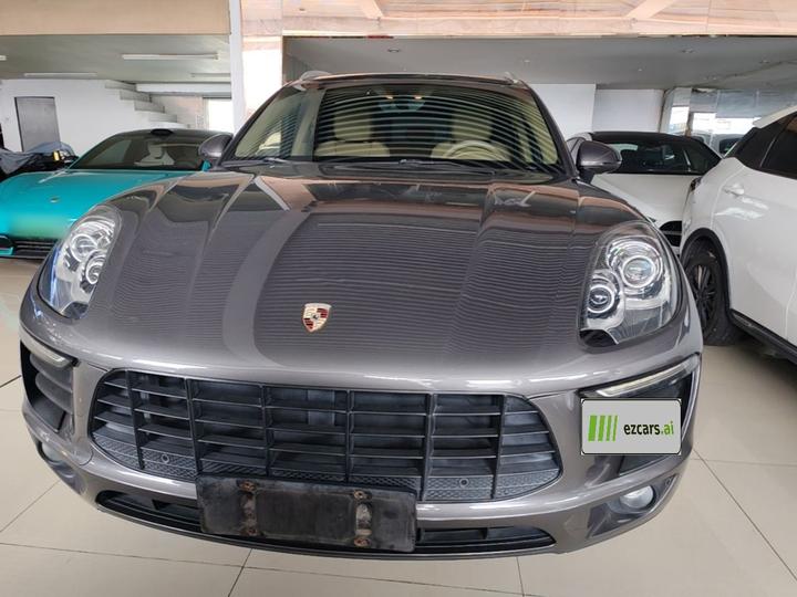2014 Macan 2.0T photo 2