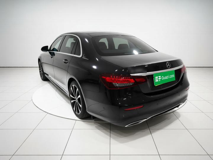 E-Class EV 2022 E 350 e L PHEV Sport photo 4