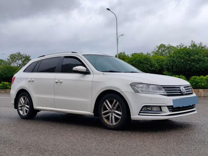 2017 230TSI DSG Comfort photo 3