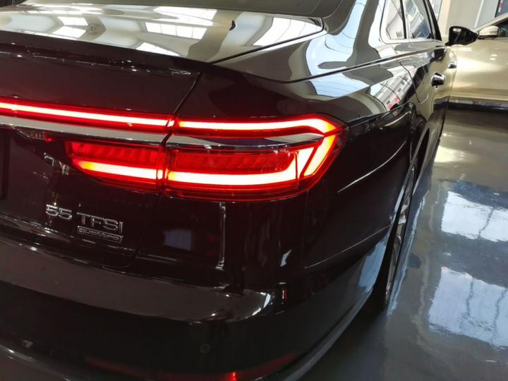 A8 2018 A8L 55 TFSI quattro Elite photo 7