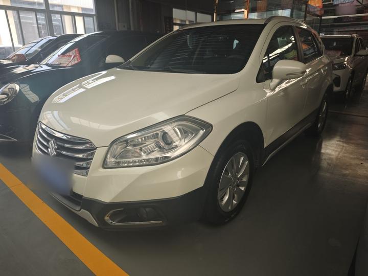 2015 1.6L CVT RWD Elite