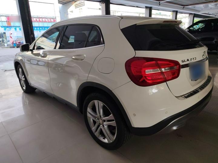GLA Imported 2015 GLA 200 photo 4