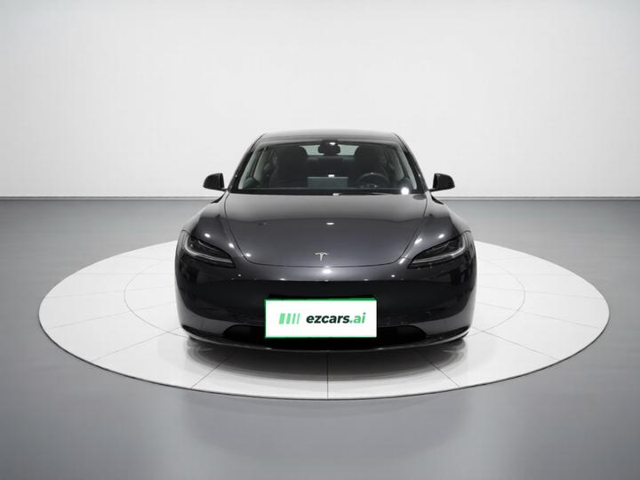 Model 3 2023 Long Range AWD photo 2