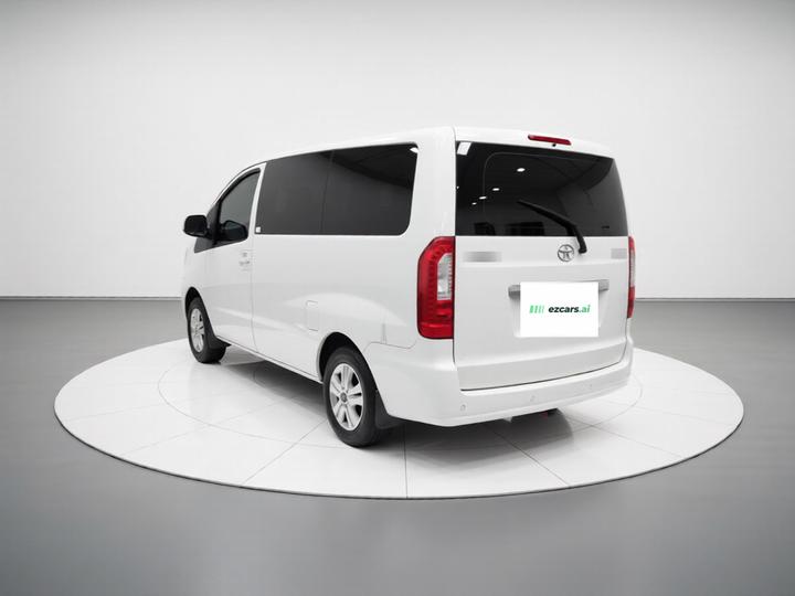 Refine M3 2016 1.6L Luxury Smart photo 4