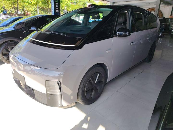 Li MEGA 2024 Ultra