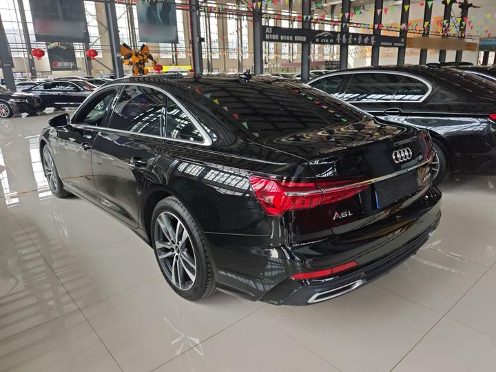 A6L 2022 40 TFSI Luxury Dynamic photo 4