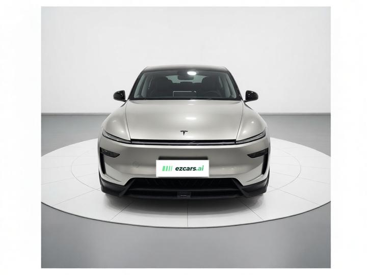 Model Y 2025 RWD photo 2