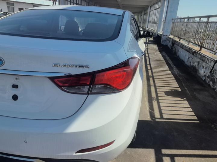 Elantra 2016 1.6L AT Premium photo 7