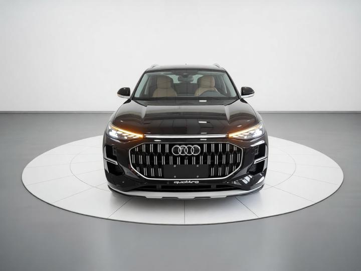 Q6 2024 45 TFSI quattro 6-Seater photo 2