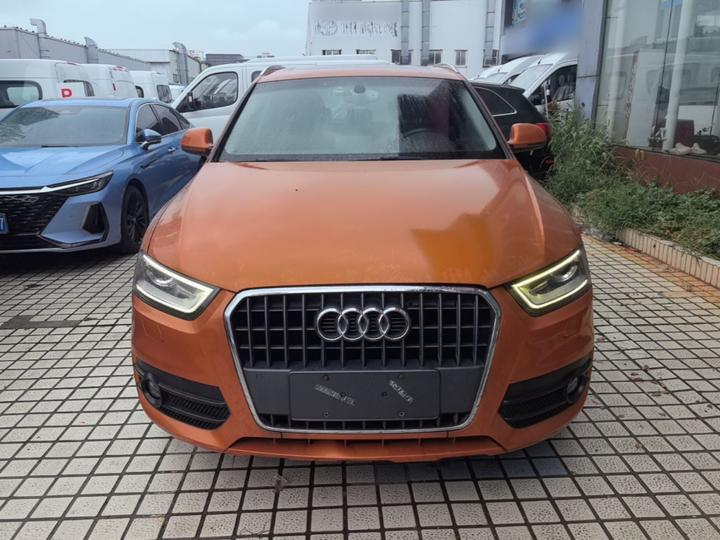 Q3 2015 35 TFSI Comfort photo 2