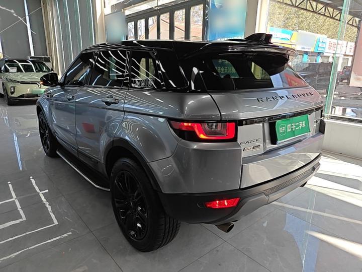 Range Rover Evoque 2017 2.0T SE PLUS Smart photo 4