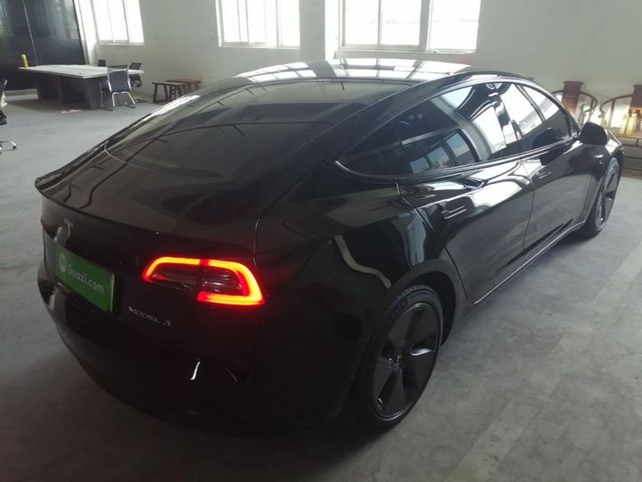 Model 3 2022 RWD photo 4