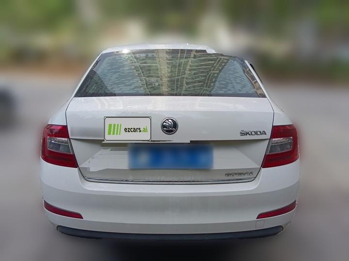 Octavia 2015 1.6L AT photo 3