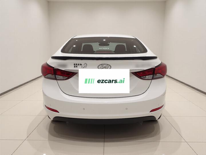 Elantra 2016 1.6L AT Smart photo 5