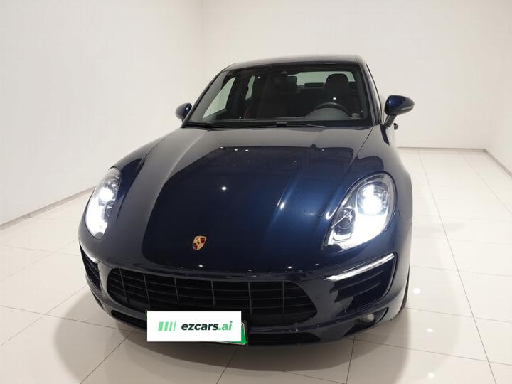 2017 Macan 2.0T photo 2
