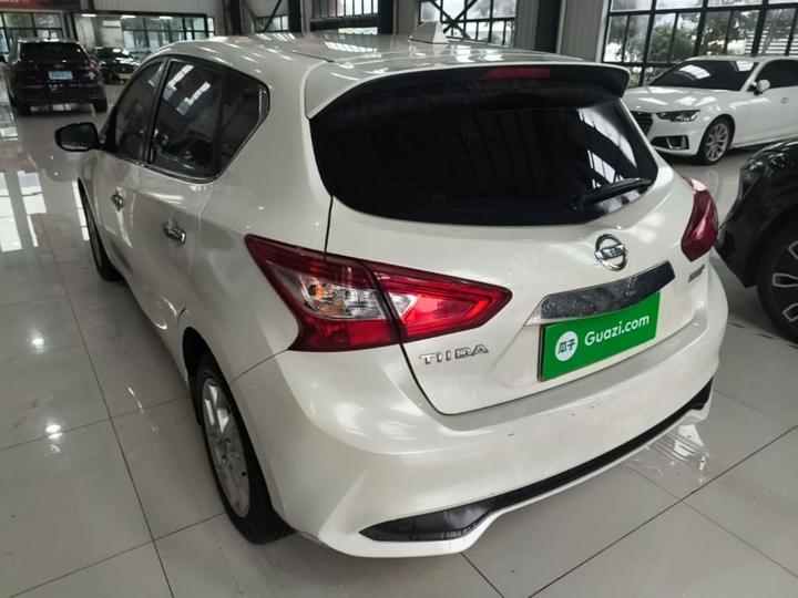Tiida 2021 1.6L CVT photo 4