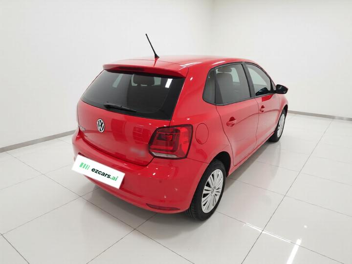 Polo 2016 1.6L AT Comfort photo 6