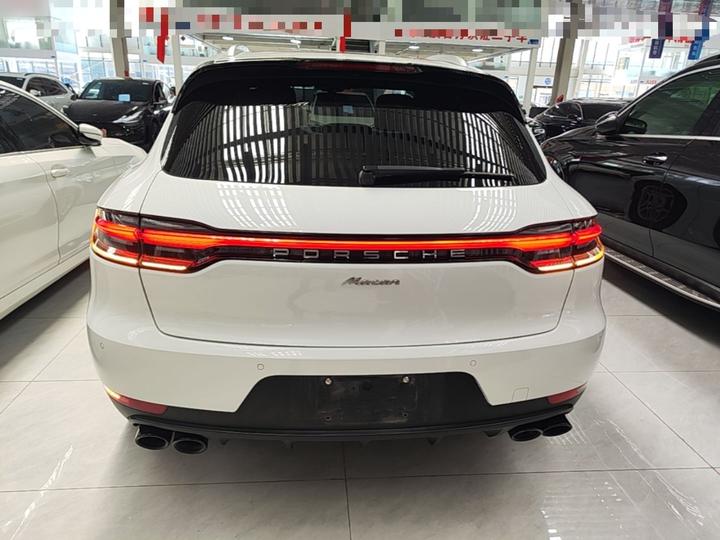 2018 Macan 2.0T photo 3
