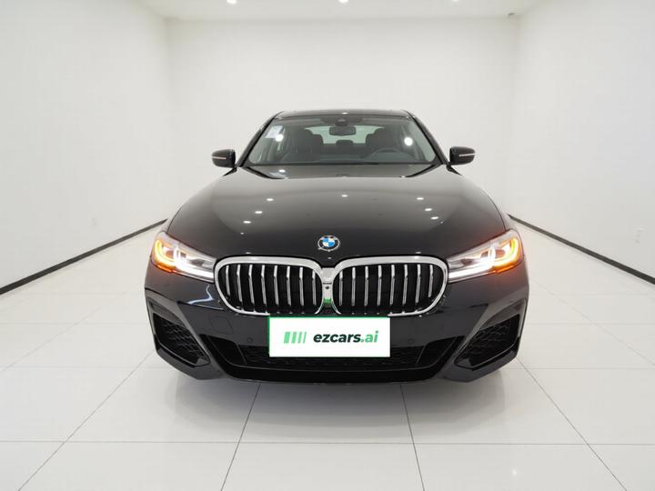 5 Series 2022 Facelift 530Li Leading Luxury photo 2
