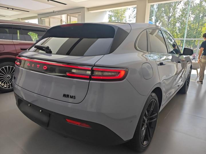 HIMA AITO M5 2024 EREV Max RS AWD High-end ADAS photo 4