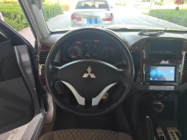 Pajero 2011 V73 3.0L AT GLX photo 3