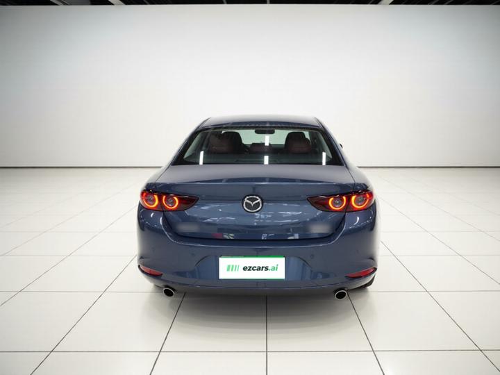 3 Axela 2022 2.0L AT photo 3