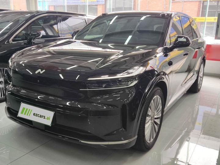 L90 2025 Pro 6-Seater 60
