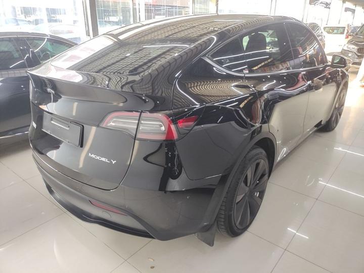 Model Y 2022 Facelift Long Range AWD photo 4