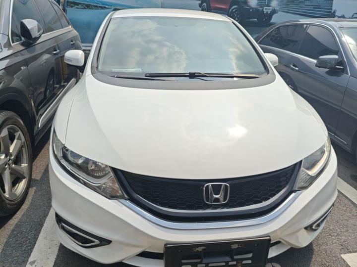 Jade 2016 1.8L AT Comfort 5-Seater photo 2