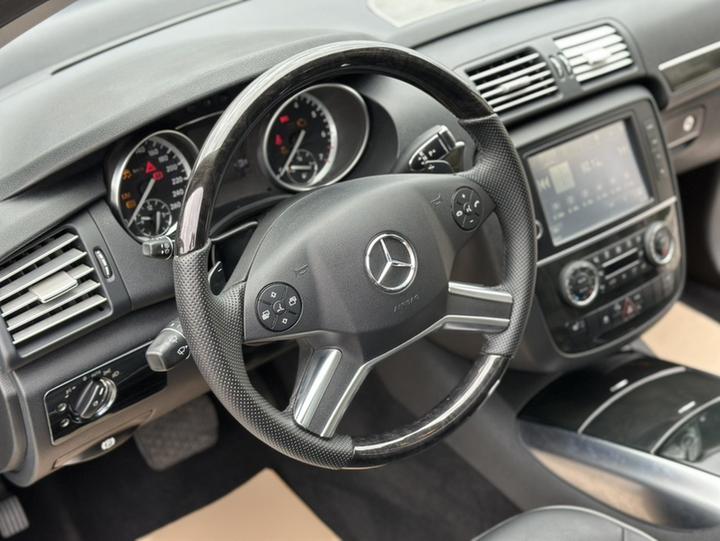 R-Class 2017 R 320 4MATIC Business Edition photo 2
