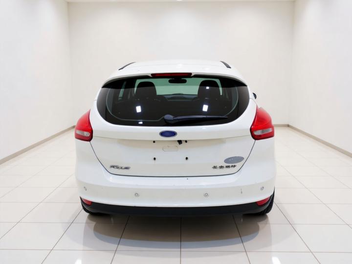 Focus 2015 Hatchback 1.6L AT photo 3