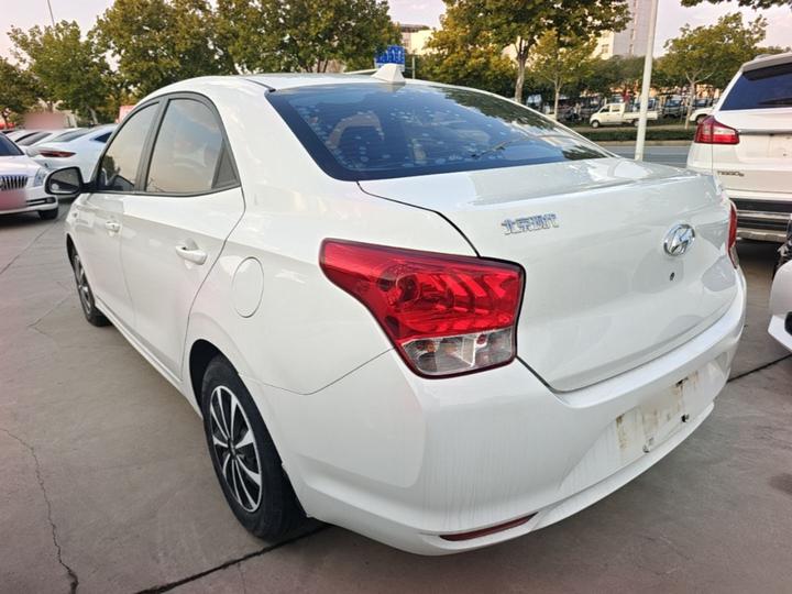 Verna 2017 1.4L MT Refresh Edition China VI photo 4