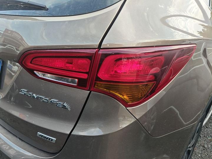 Santa Fe 2017 2.0T AT AWD Smart 7-Seater photo 7