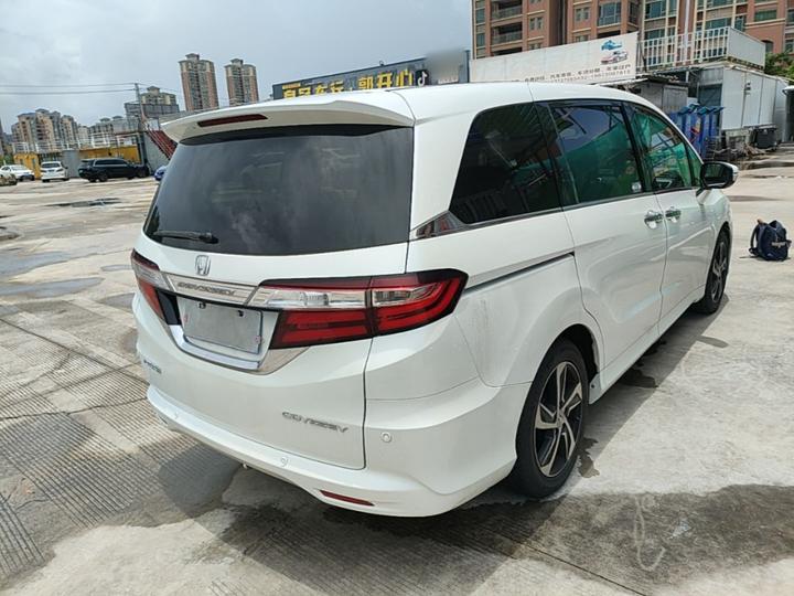 Odyssey 2015 Facelift 2.4L Smart photo 4