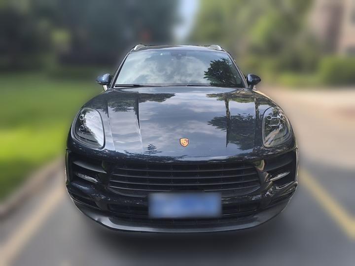 2018 Macan 2.0T photo 2