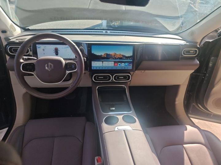 Leapmotor C11 2023 EV 500 Comfort photo 5
